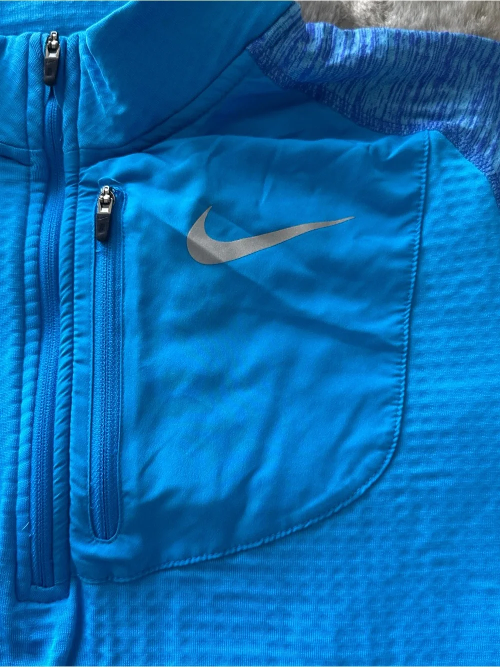 Nike Running Dri-FitLong Sleeve Blue Shirt Women’s Size Medium-0465